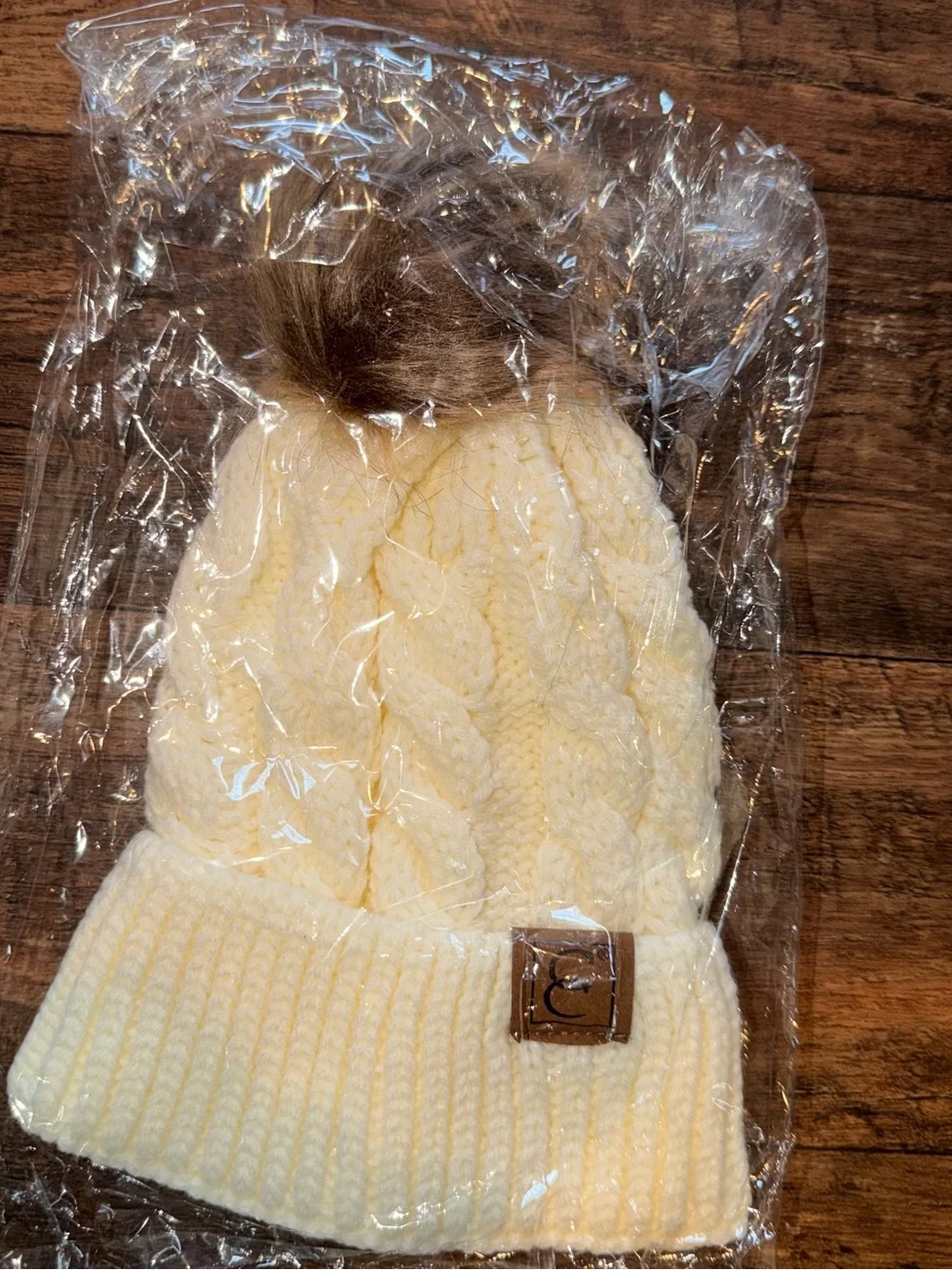 Kids Cream Cable-Knit Pom Beanie - Brand